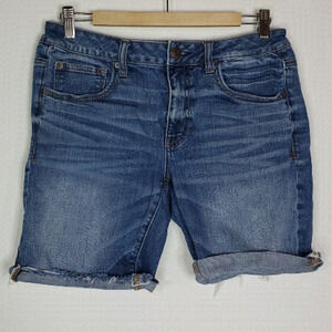 AMERICAN Eagle stretch size 6 slouchy Bermuda jean shorts